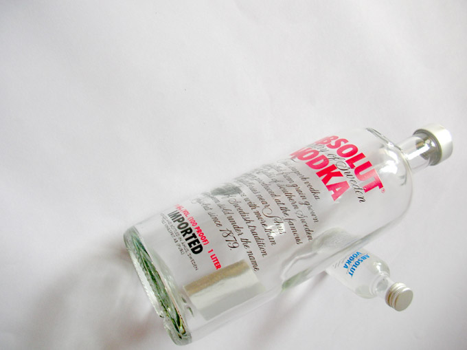 File:Absolut vodka 04.jpg