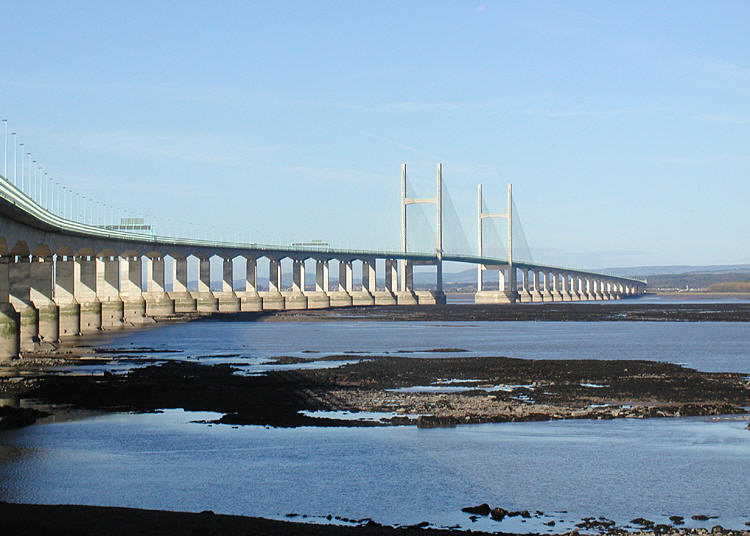 File:New severn bridge best 750pix.jpg