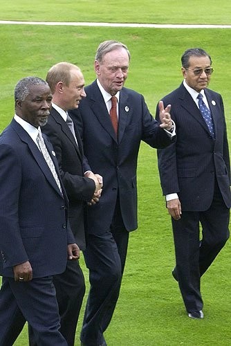 File:Putin and Mahathir Mohamad in 2003.jpg