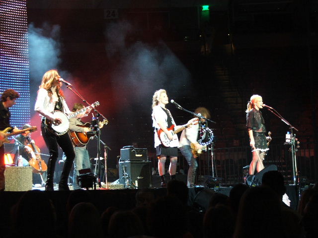 File:Dixie Chicks in Austin, Texas.jpg