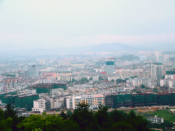 File:在袁山公园看宜春 - panoramio.jpg