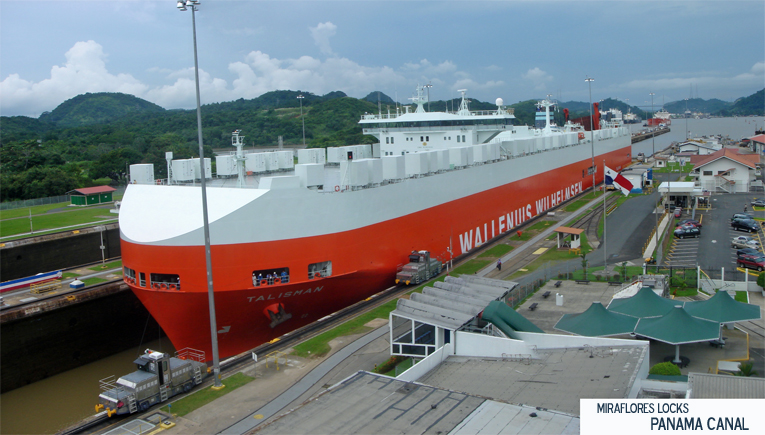 File:Exclusa Miraflores Canal de Panama Panorama.jpg