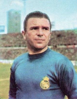 File:Ferenc Puskas en 1965.jpg