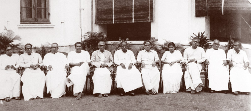 File:Kerala Council of Ministers 1957 EMS.jpg