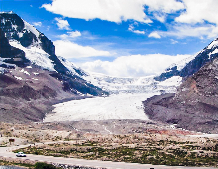 Archivo:Athabasca Glacier BenWBell.jpg