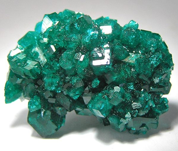 File:Dioptase-173510.jpg