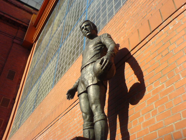 Archivo:John Greig Statue.JPG