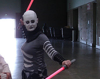 Archivo:Star Wars Celebration IV - Asajj Ventress cropped.jpg