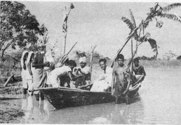 File:Bharat Sevashram Sangha relief in Noakhali 1946.jpg