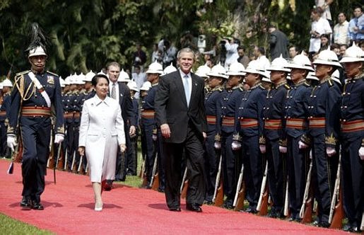 File:Gloria arroyo with bush.jpg