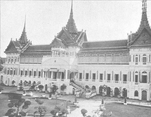 File:Chakri Maha Prasat 1890.jpg