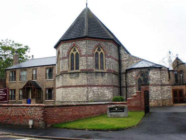 File:Church of St Mary and St Joseph Pocklington.jpg