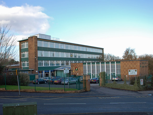 File:Hillcrest School, Netherton - geograph.org.uk - 1136997.jpg