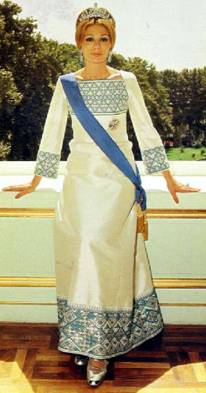 File:Farah Pahlavi, 1960s.jpg