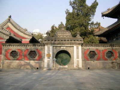 File:The baroque wall of Wanshou Temple.jpg