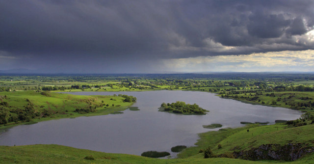 File:Geroid Island, Lough Gur - geograph.org.uk - 464879.jpg