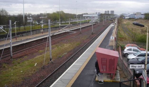 File:Cardonald Railway Station 01.jpg