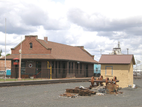 File:NPRitzvilleWAdepot052811.jpg