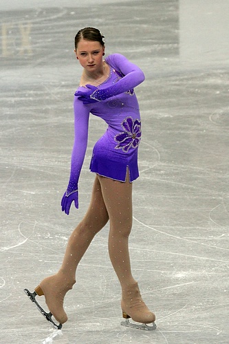 Archivo:2012 World Junior FS Kristina Zakharanka.jpg