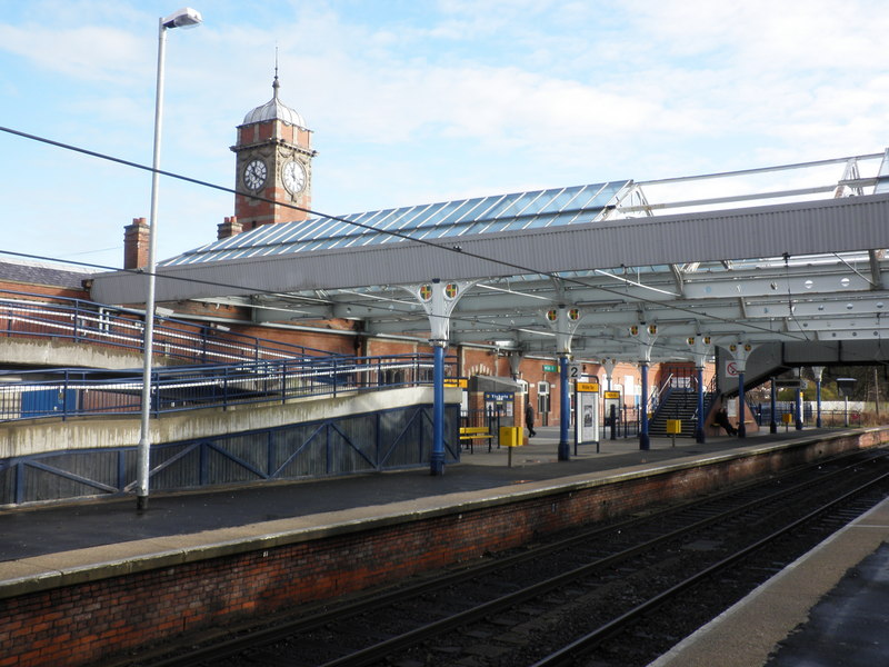 File:Metro Station, Whitley Bay - geograph.org.uk - 1707495.jpg