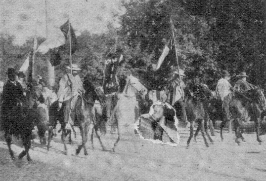 Archivo:Chile-cabeza de la columna en la Alameda (1905).jpg