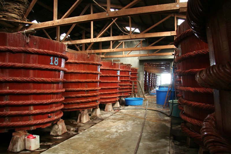 File:Fish sauce factory, Phu Quoc.jpg