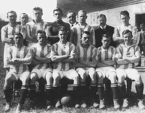 Файл:Leeds United 1920-21.jpg