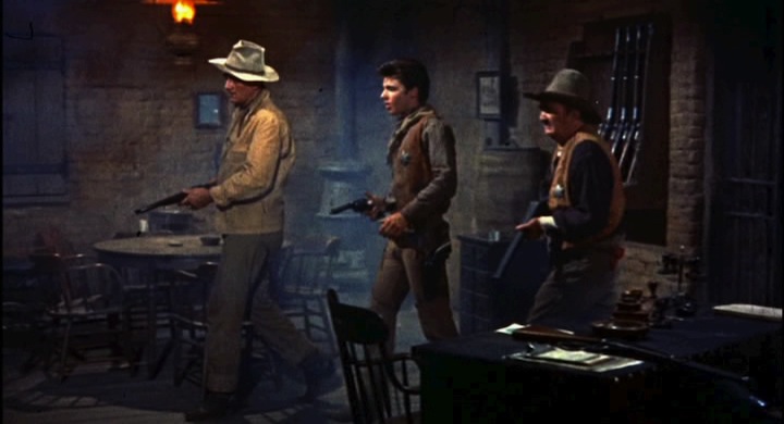 File:Howard Hawks'Rio Bravo trailer (24).jpg