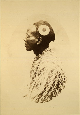 File:Richard Buchta - Portrait of an Acholi chief.jpg