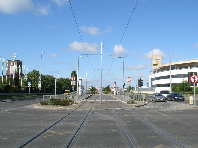 File:Kylemore Luas Stop - geograph.org.uk - 440746.jpg