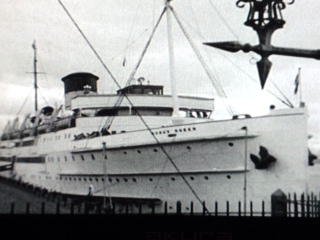 File:Mona's Queen at the Pier Head in No Limit.jpg