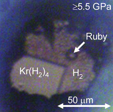 Archivo:Krypton hydride crystal.jpg