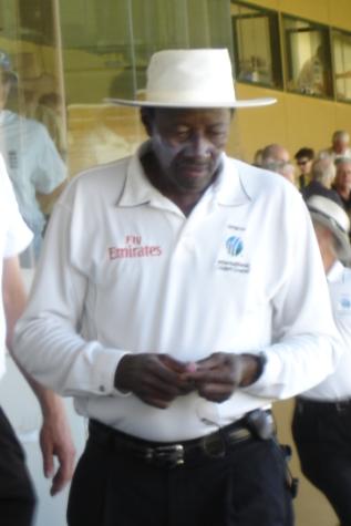 File:SteveBucknor.JPG