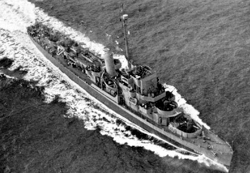 File:USS Pennewill (DE-175) underway at sea, in October 1943.jpg