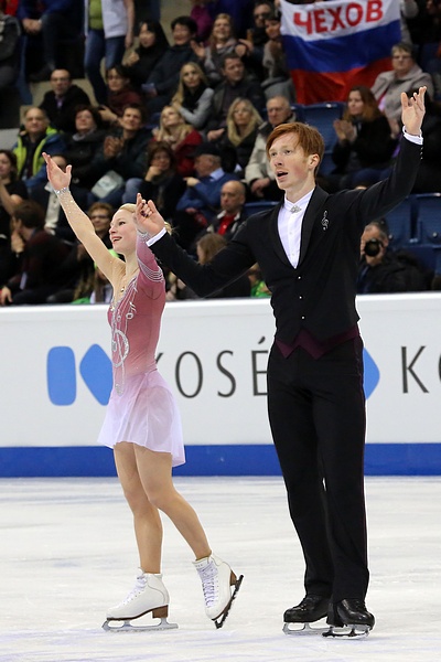 File:Evgenia Tarasova and Vladimir Morozov at Europeans 2016.jpg