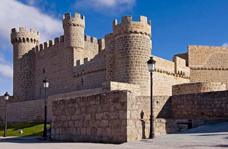 Archivo:CastilloFlordeLis2.jpg