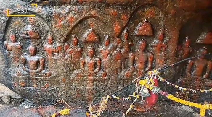 File:Kuppalnatham Jain temple.jpg