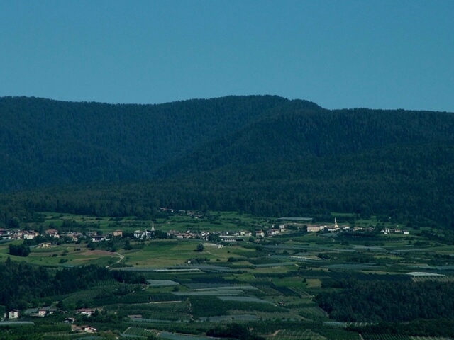 File:Sfruz e Smarano - panorama - 01.jpg