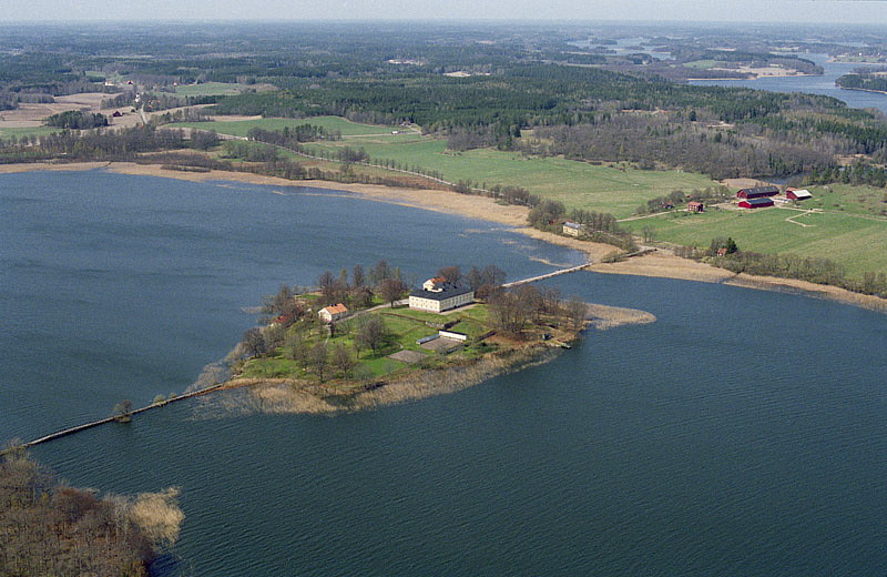 Файл:Vibyholms slott 1993a.jpg