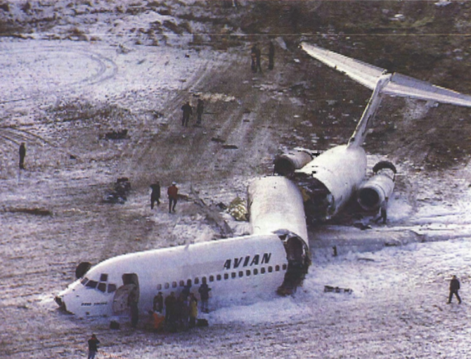 File:Scandinavian Airlines Flight 751 wreckage2.png