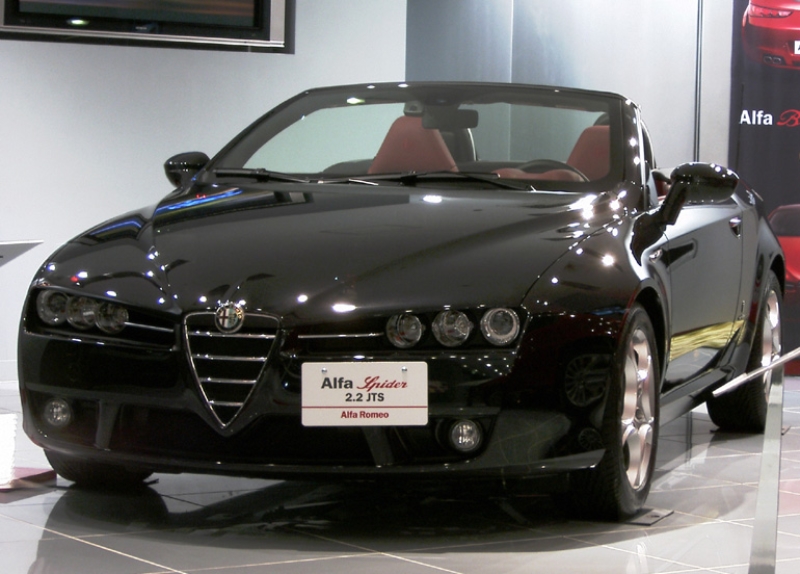 File:Alfa Spider (2007.1.9. Japan).jpg