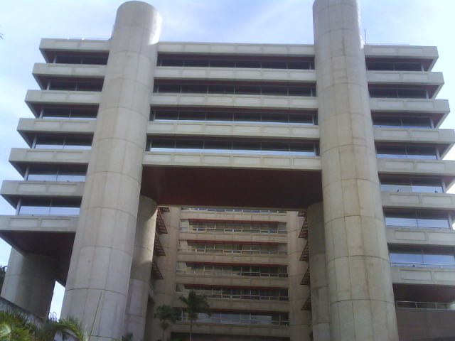 File:Central Bank Barbados Building-003.jpg