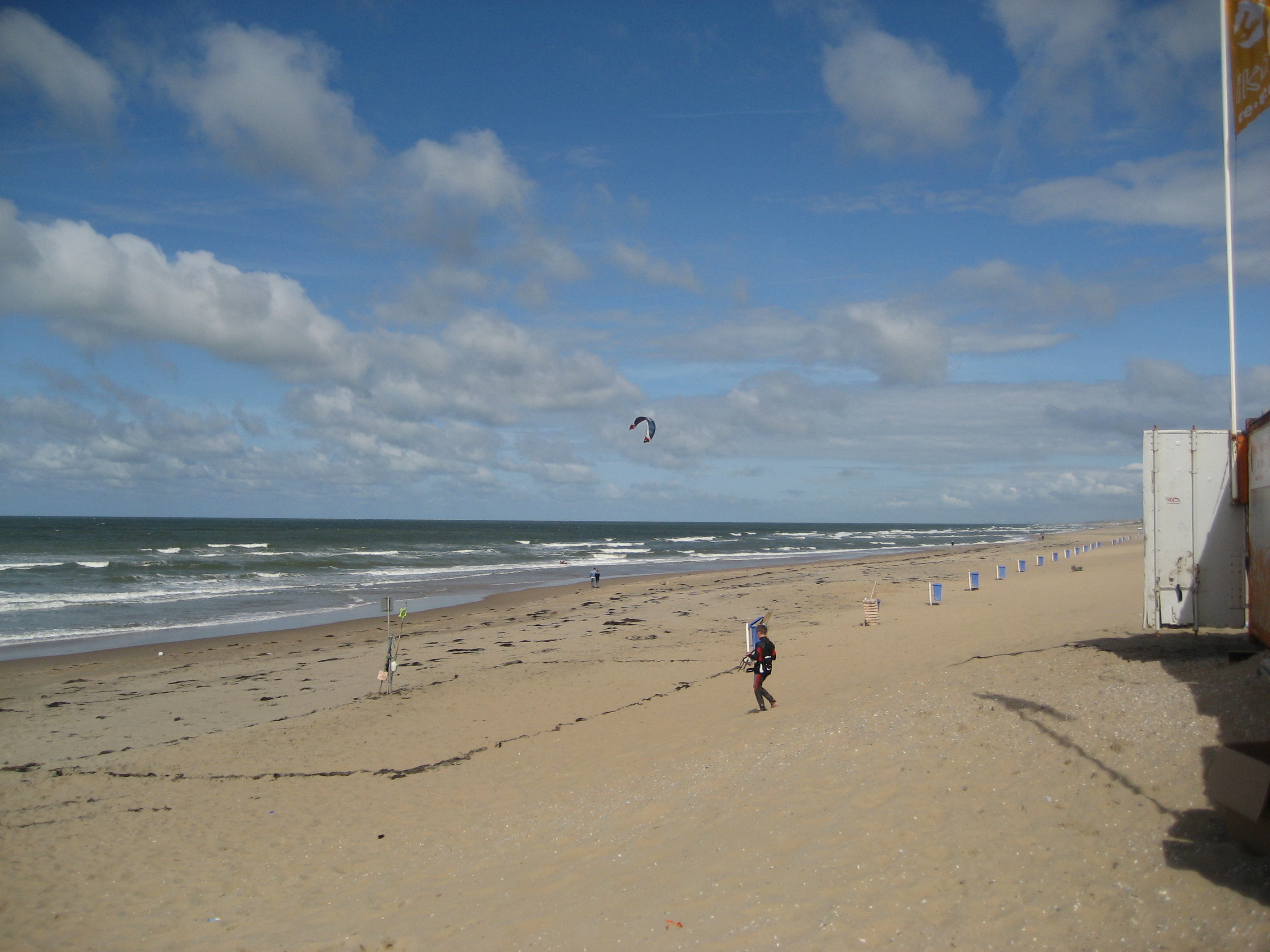 Part of the Noordwijk beach on a non-summers day, when kitesurfers have all the room there