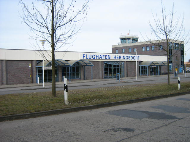 File:Port lotniczy Heringsdorf.jpg