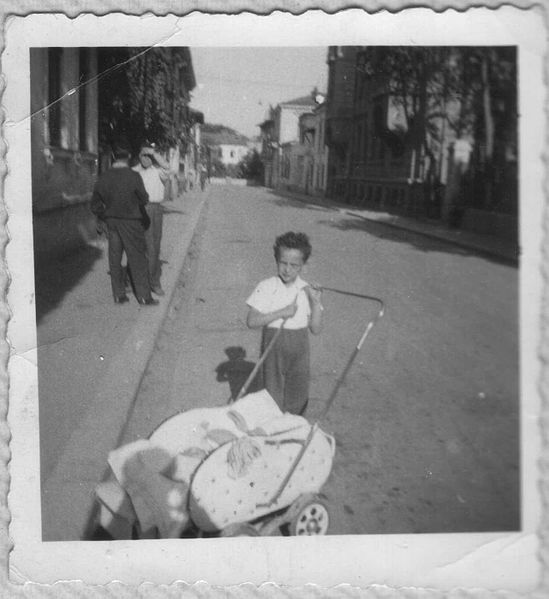 File:Strada Haiducul Bujor, Bucuresti - 1959.jpg