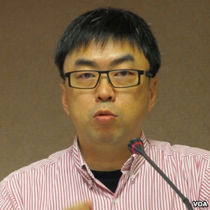 File:Tuan Yi-kang by VOA.jpg