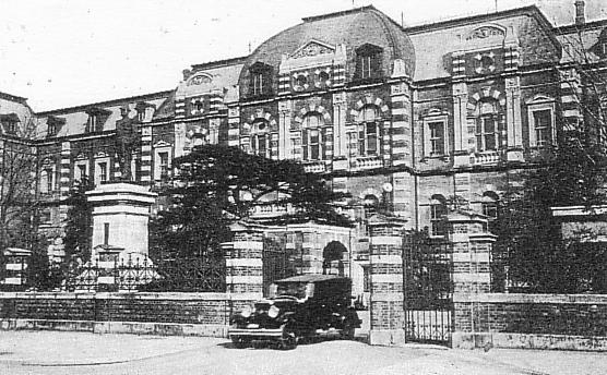 Archivo:Japanese Navy Ministry Building.JPG