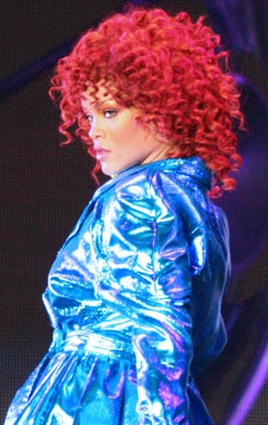 File:Rihanna, LOUD Tour, Minneapolis-2.jpg