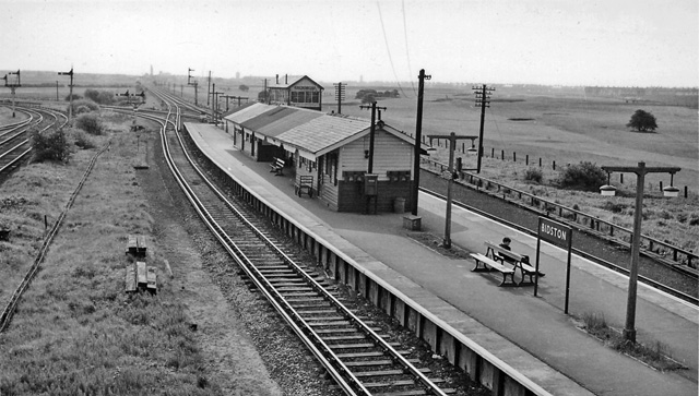 File:Bidston railway station.jpg