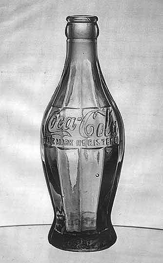 Файл:Cocacola bottle.jpg